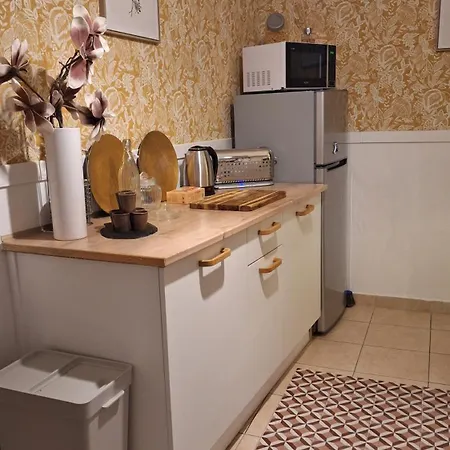 Appartement Aux Portes De Montluçon Lamaids